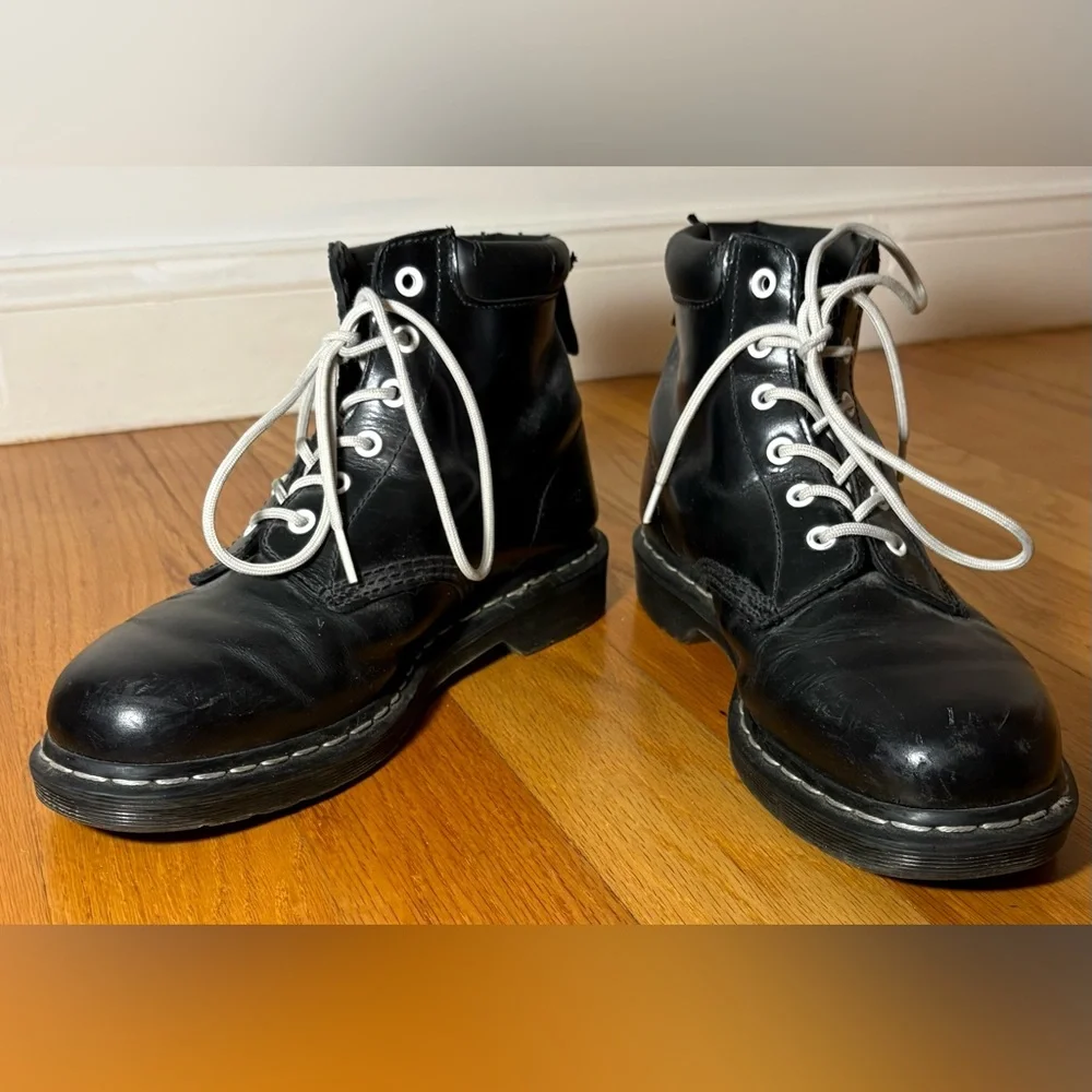 Dr. Martens Black Leather Men's Boots - Picture 2 of 5